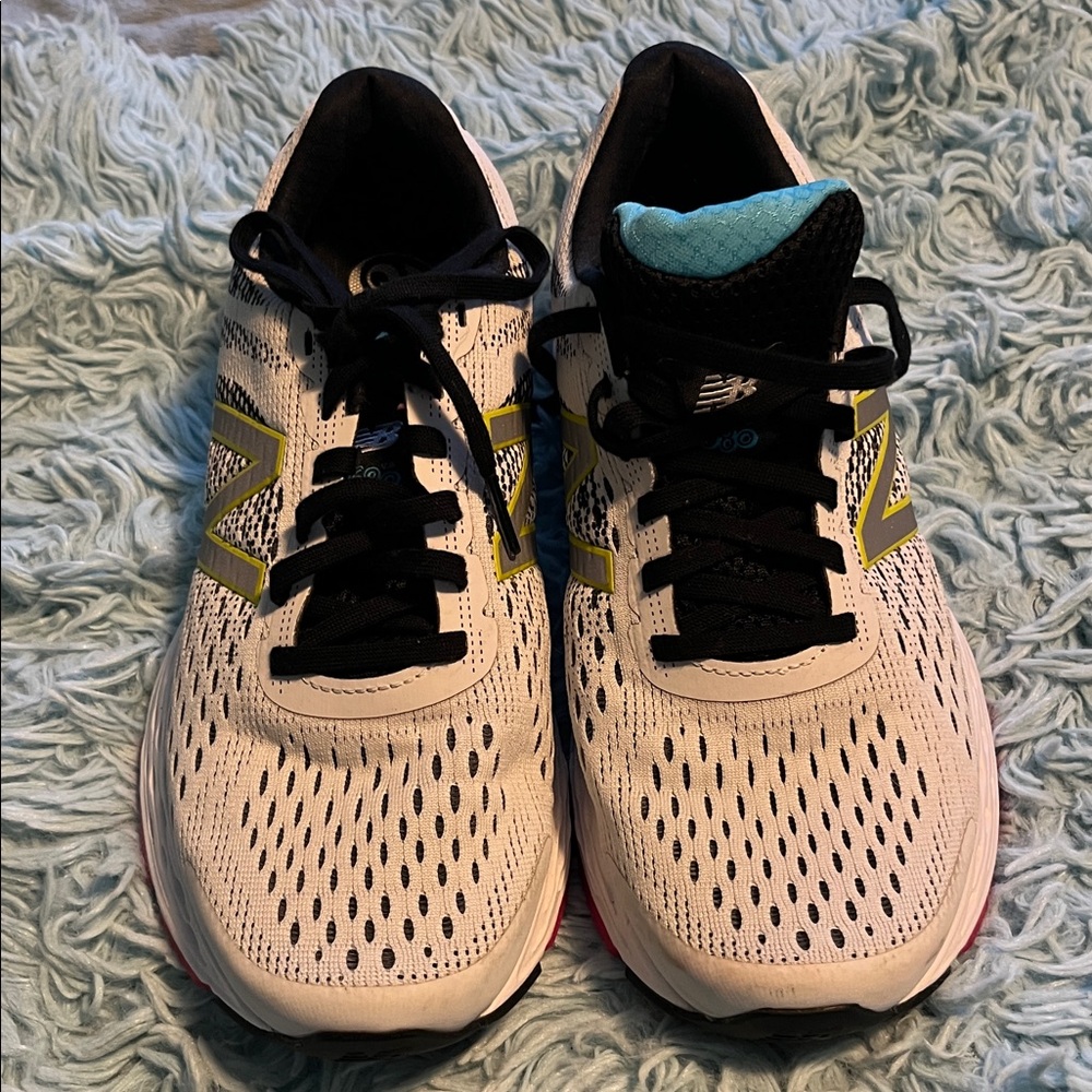 New Balance women’s runners size 7.5